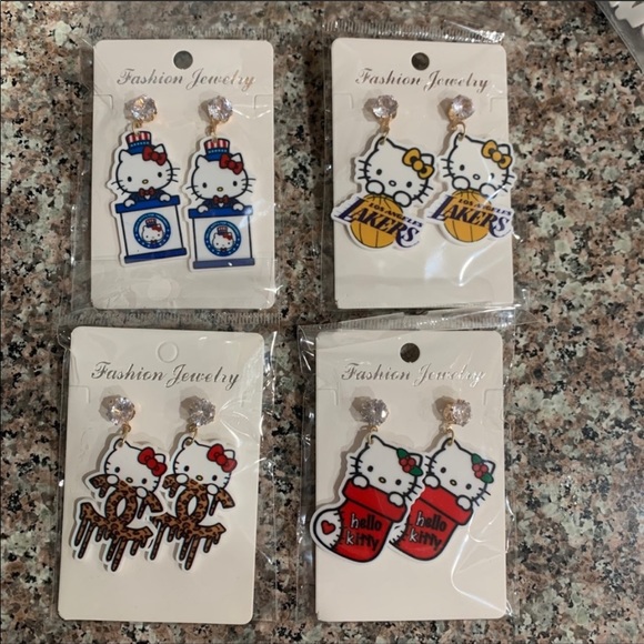 Hello Kitty Earring Set - Pierced - Picture 3 of 3